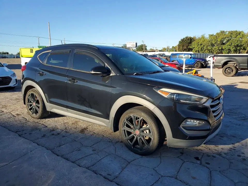 2017 HYUNDAI TUCSON NIGHT  