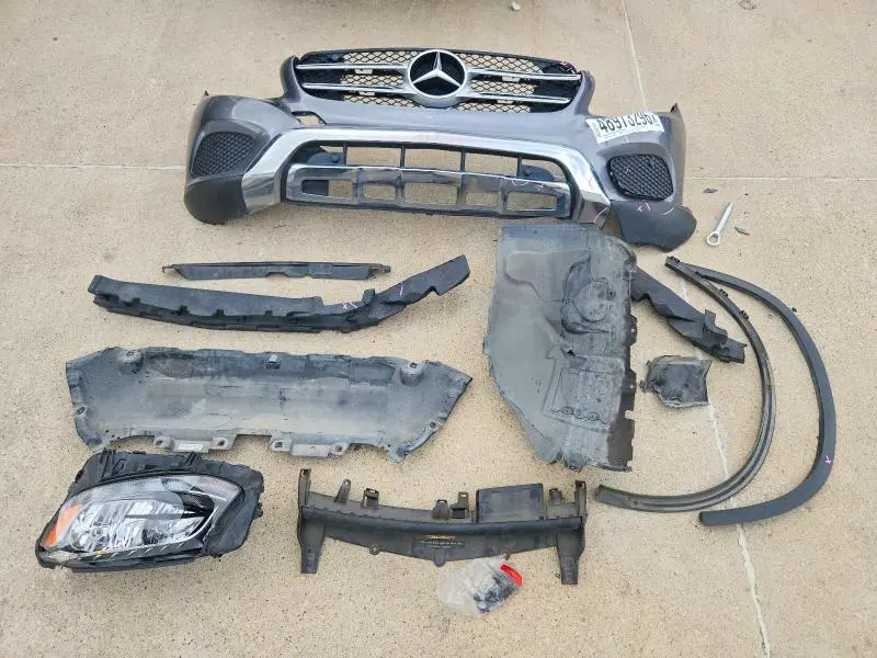 2019 MERCEDES-BENZ GLC 300  