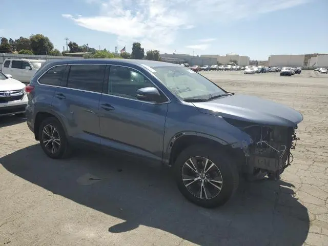 2019 TOYOTA HIGHLANDER LE  