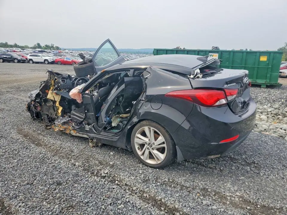 2014 HYUNDAI ELANTRA SE  