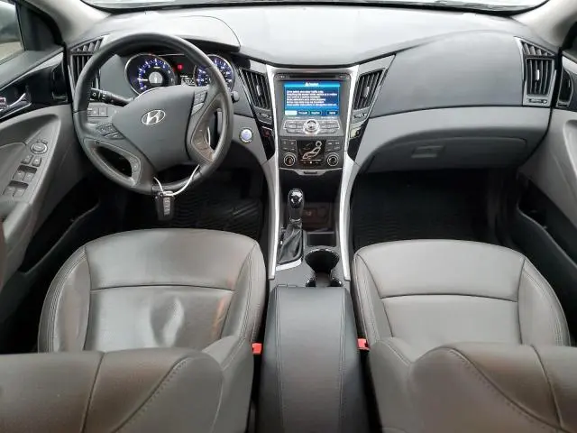 2013 HYUNDAI SONATA SE  