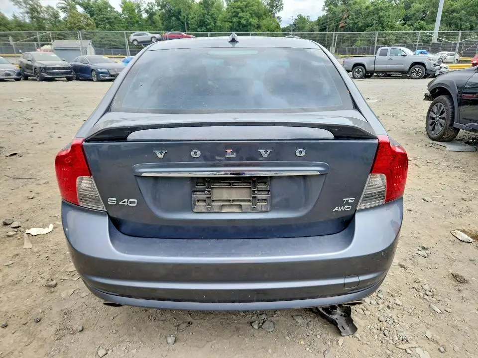 2010 VOLVO S40 T5  