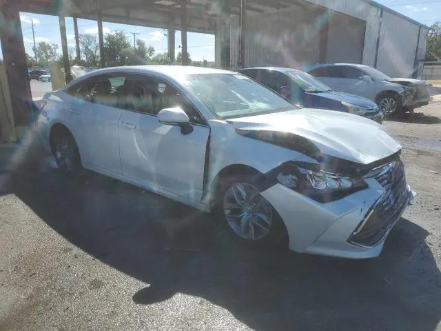 2021 TOYOTA AVALON XLE  
