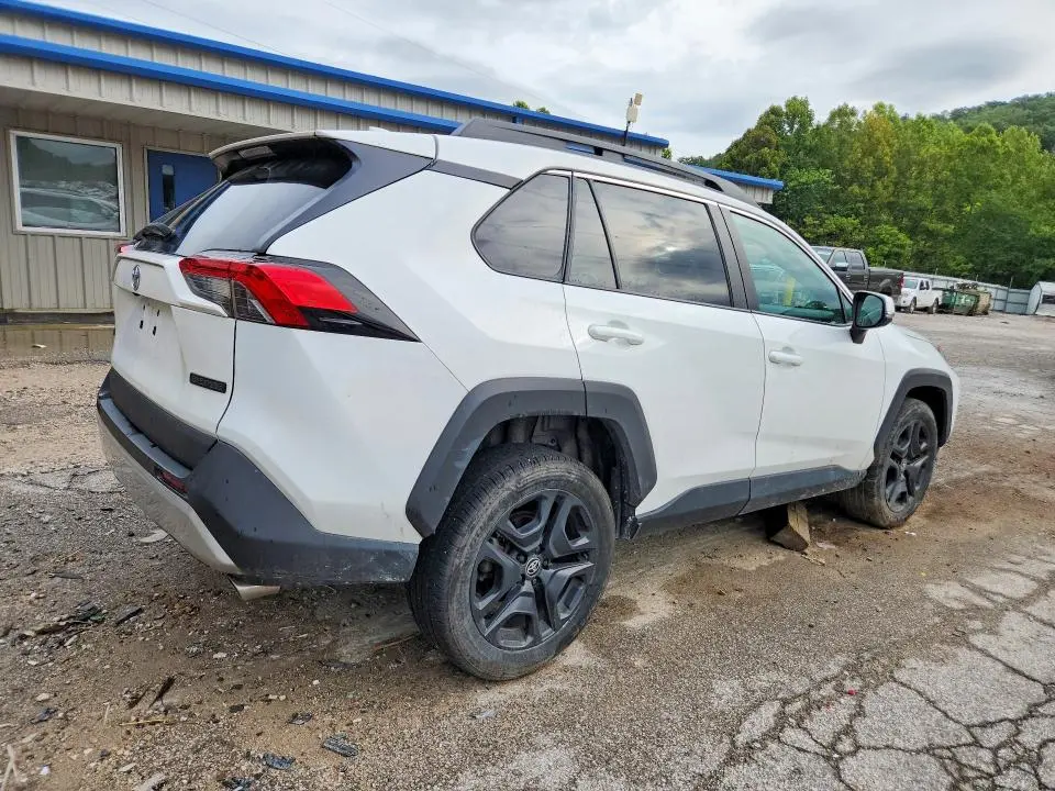 2024 TOYOTA RAV4 ADVENTURE  
