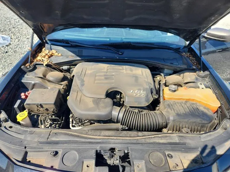 2014 CHRYSLER 300C VARVATOS  