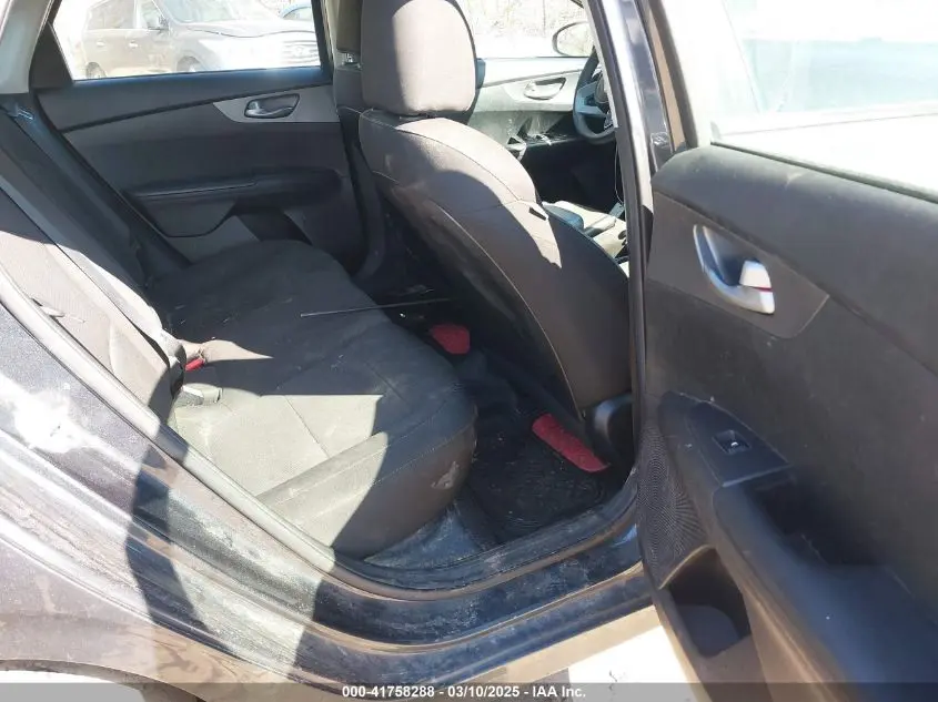 2019 KIA FORTE LXS
