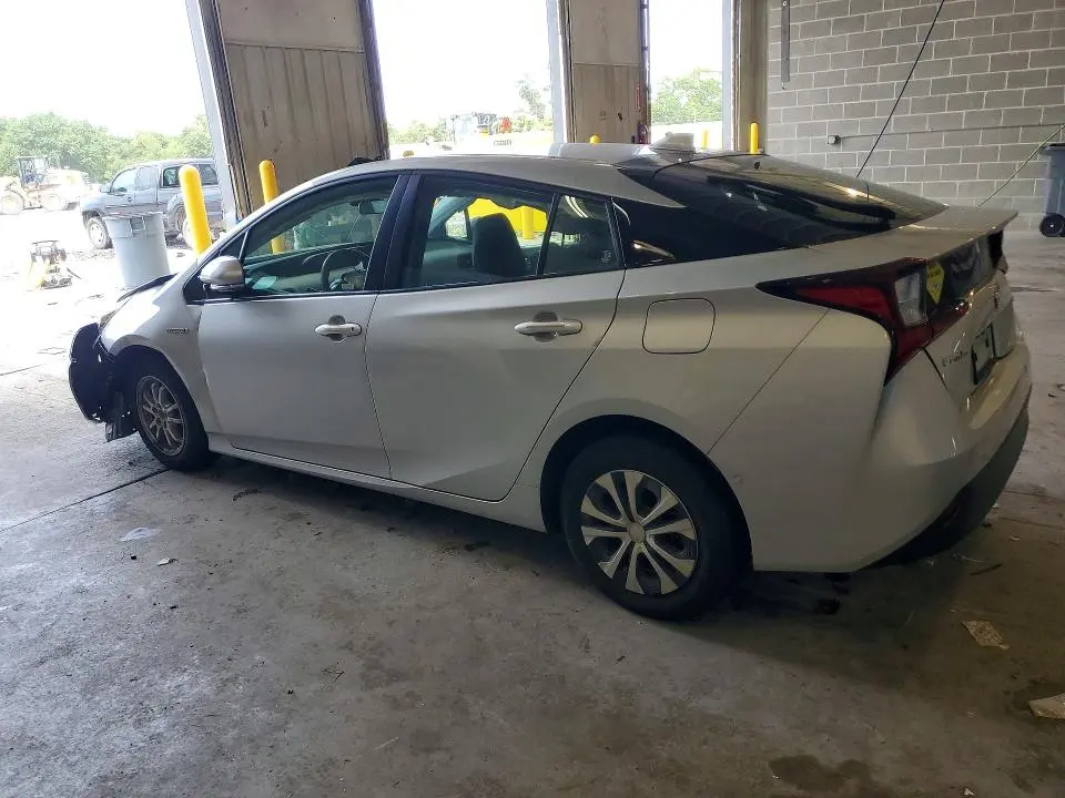 2020 TOYOTA PRIUS LE  