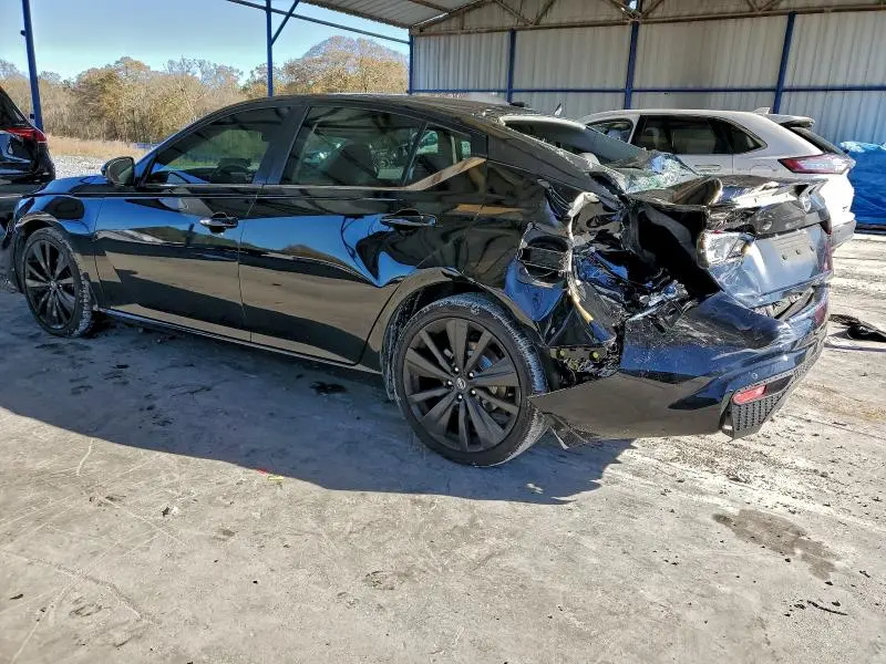 2022 NISSAN ALTIMA SR  