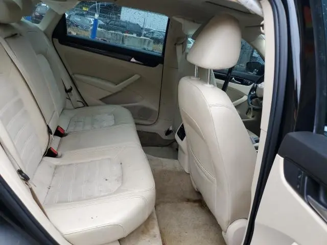 2015 VOLKSWAGEN PASSAT SEL