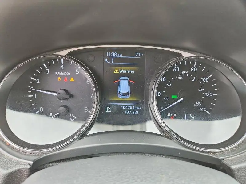 2016 NISSAN ROGUE SL  