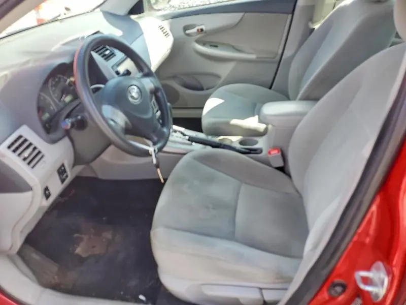 2013 TOYOTA COROLLA LE  