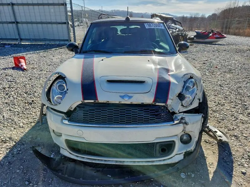 2014 MINI COOPER S  