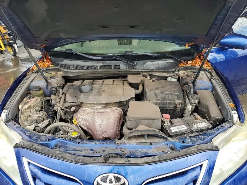 2011 TOYOTA CAMRY LE  