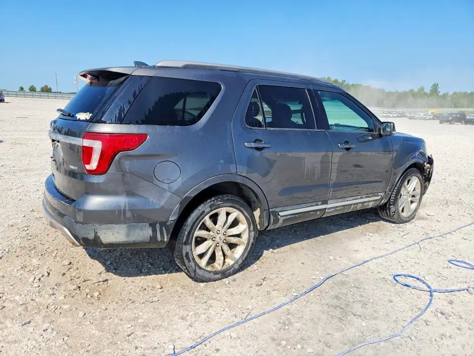 2016 FORD EXPLORER XLT  