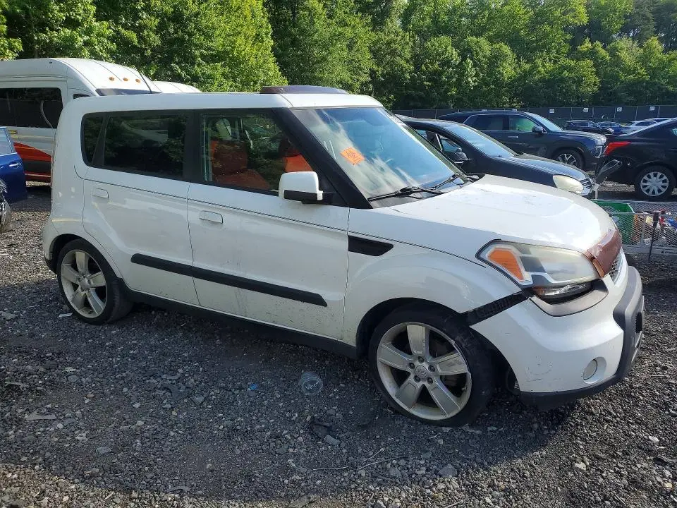 2010 KIA SOUL +  