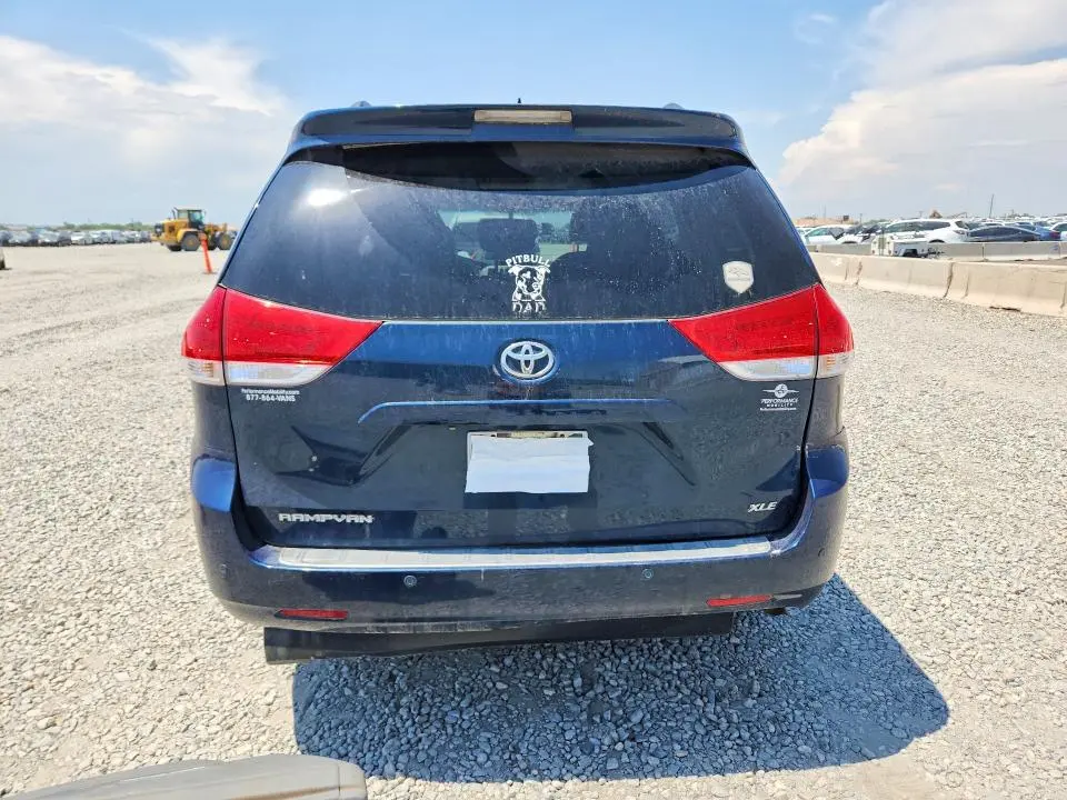 2012 TOYOTA SIENNA XLE 8-PASSENGER  