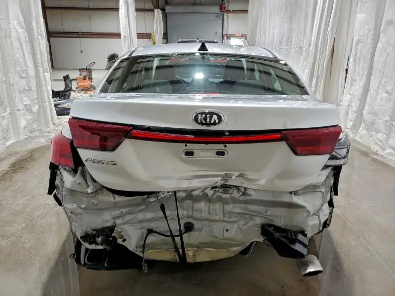 2019 KIA FORTE FE  
