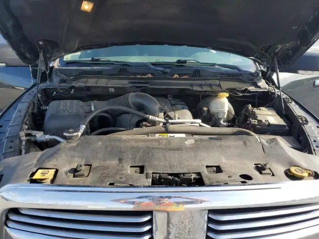 2017 RAM 1500 SLT  