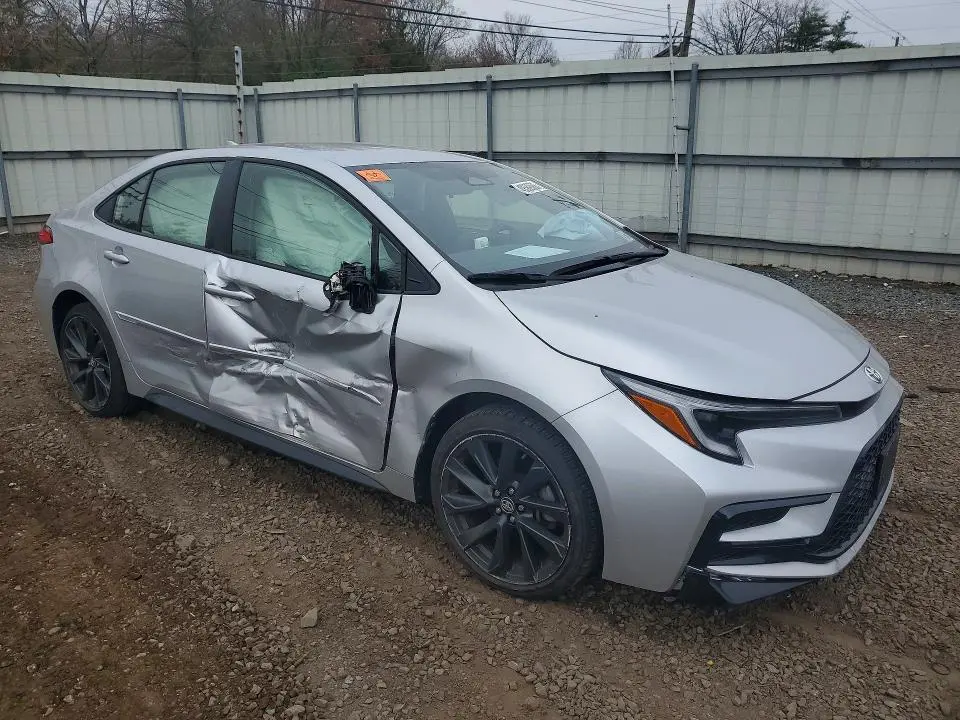 2023 TOYOTA COROLLA SE  