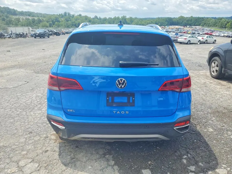 2022 VOLKSWAGEN TAOS SEL  