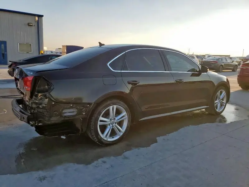 2014 VOLKSWAGEN PASSAT SE  