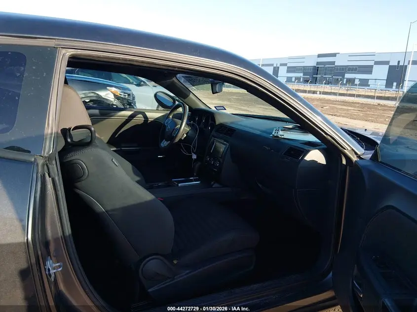 2014 DODGE CHALLENGER SXT