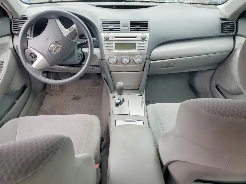 2010 TOYOTA CAMRY LE  