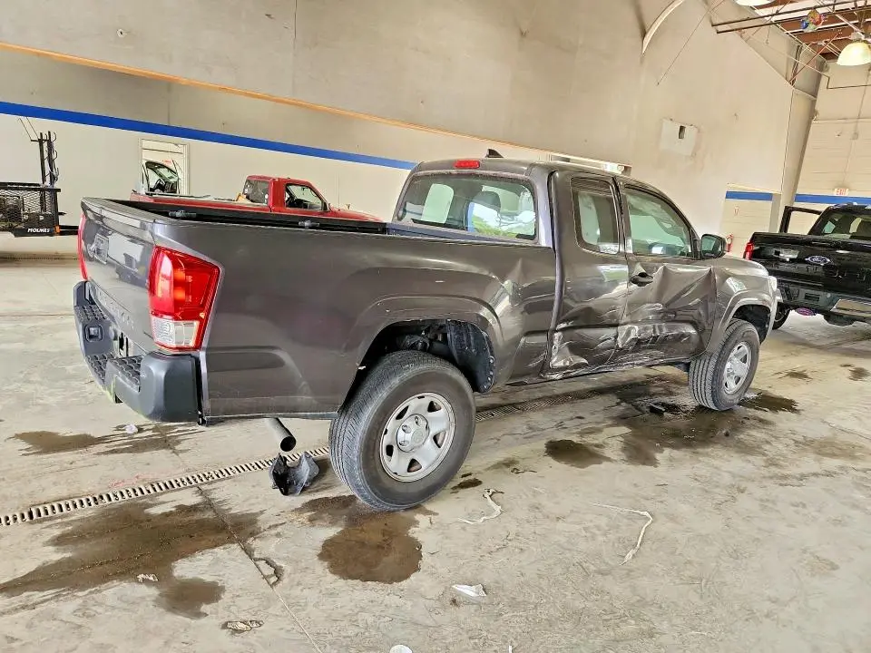 2016 TOYOTA TACOMA   