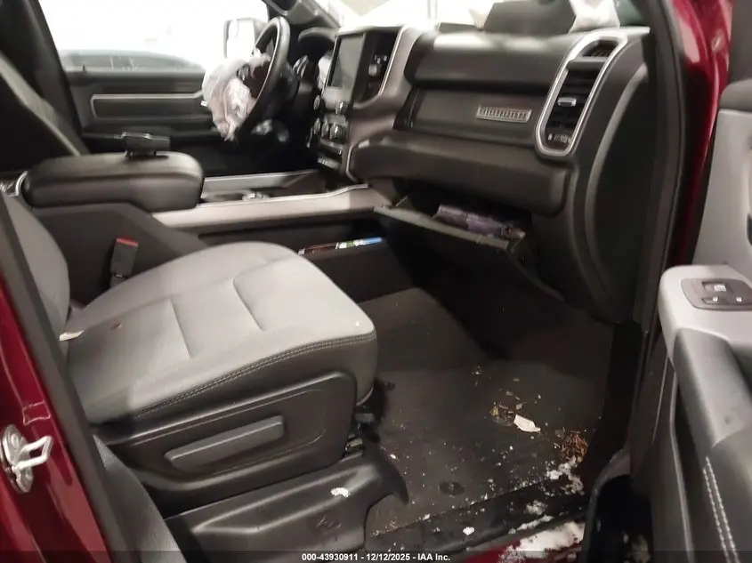 2023 RAM 1500 BIG HORN  4X4 5'7 BOX