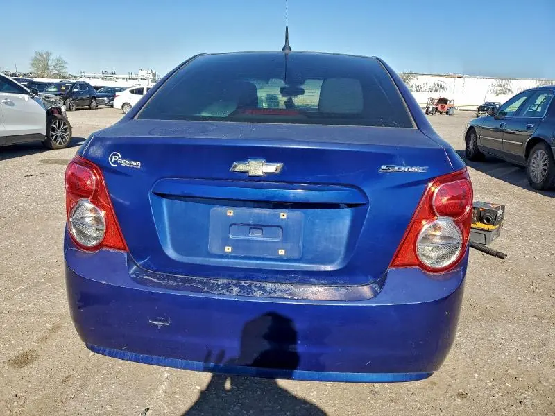 2013 CHEVROLET SONIC LS  