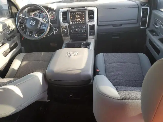 2015 RAM 1500 SLT  