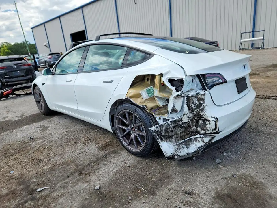 2021 TESLA MODEL 3   