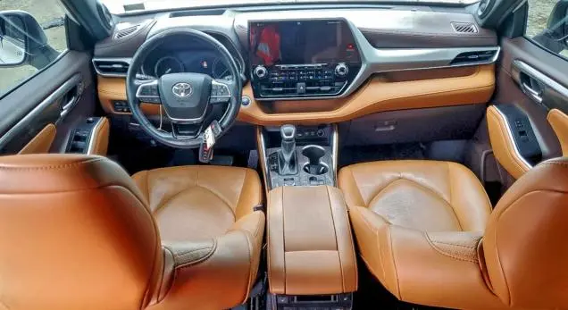 2021 TOYOTA HIGHLANDER PLATINUM  