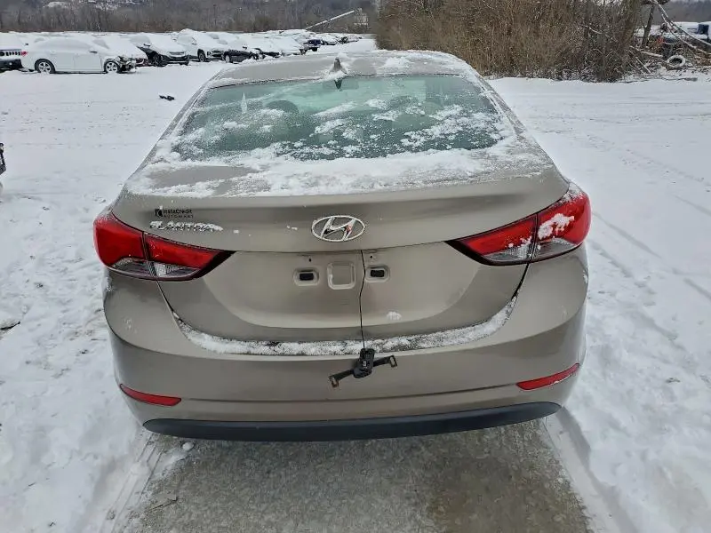 2015 HYUNDAI ELANTRA SE  