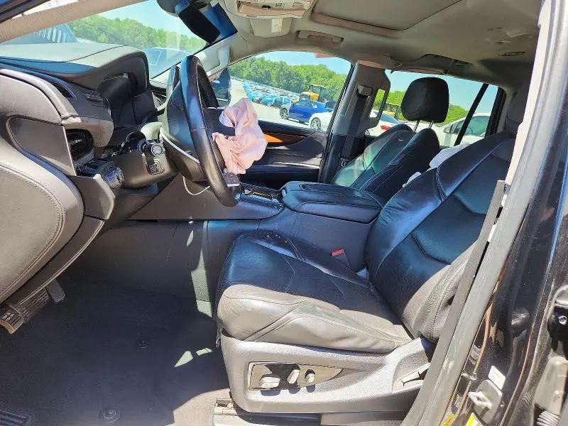 2019 CADILLAC ESCALADE LUXURY  