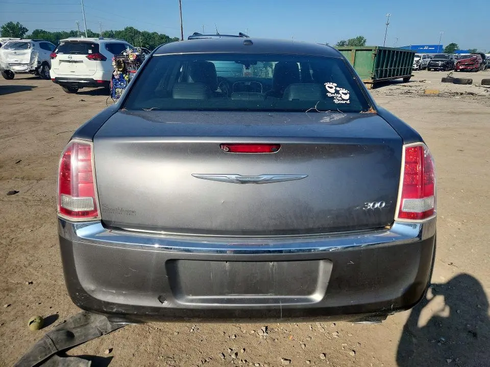 2011 CHRYSLER 300 LIMITED  