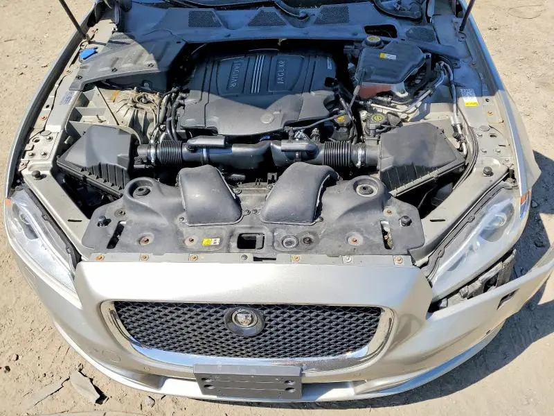 2013 JAGUAR XJ   
