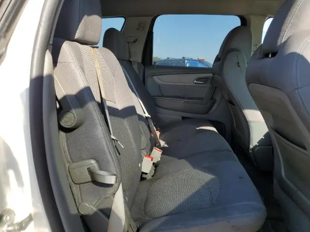 2014 CHEVROLET TRAVERSE LS  