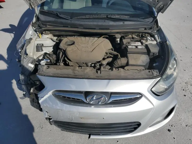 2013 HYUNDAI ACCENT GLS  