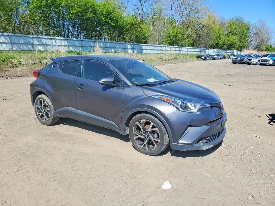 2018 TOYOTA C-HR XLE  