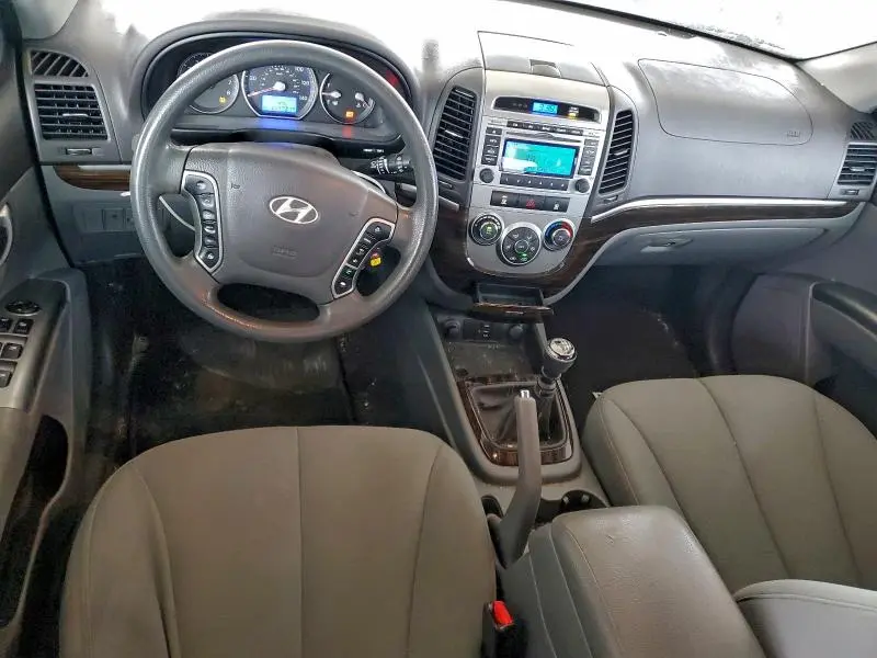 2011 HYUNDAI SANTA FE GLS  
