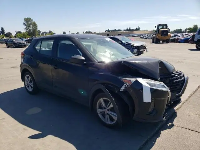 2022 NISSAN KICKS S  
