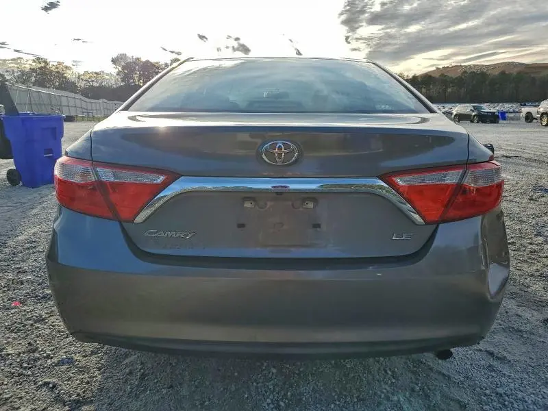 2015 TOYOTA CAMRY LE  