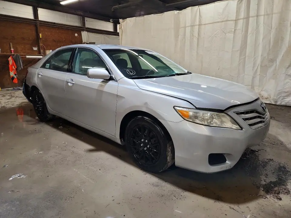 2010 TOYOTA CAMRY LE  