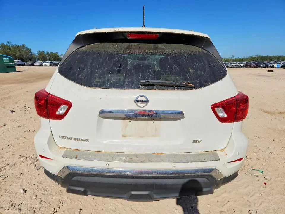 2017 NISSAN PATHFINDER SV  