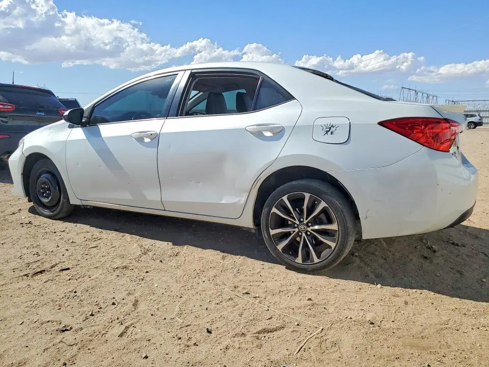 2017 TOYOTA COROLLA SE  