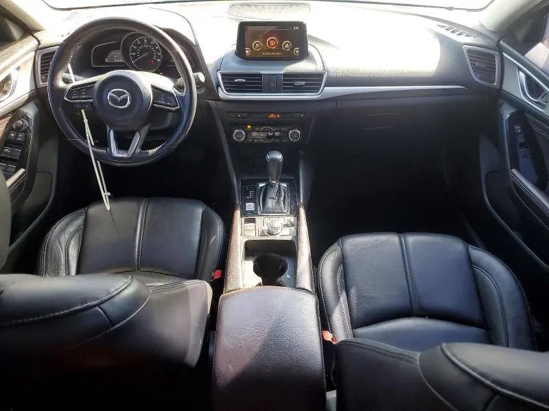 2017 MAZDA 3 TOURING  