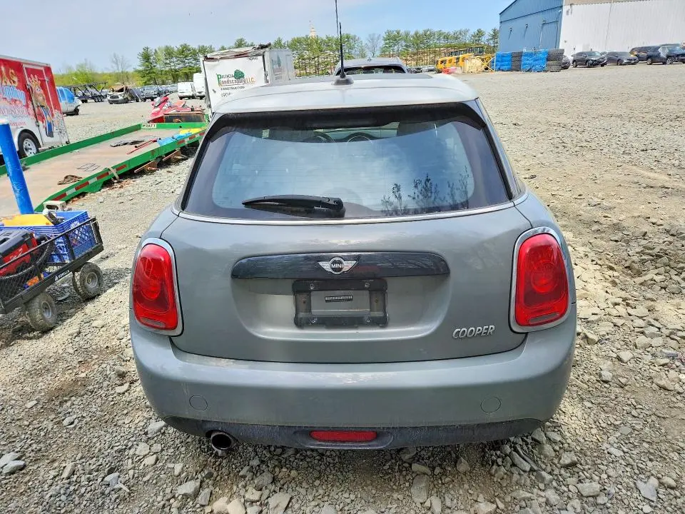 2016 MINI COOPER   