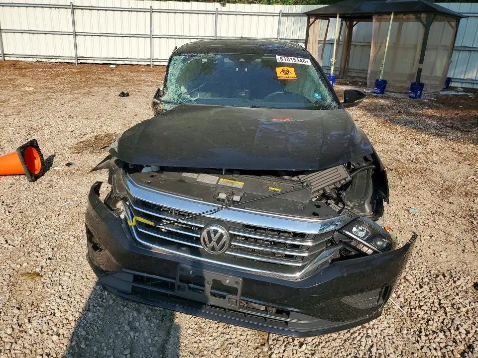 2021 VOLKSWAGEN PASSAT SE  