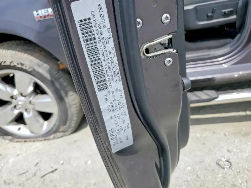 2018 RAM 1500 SLT  